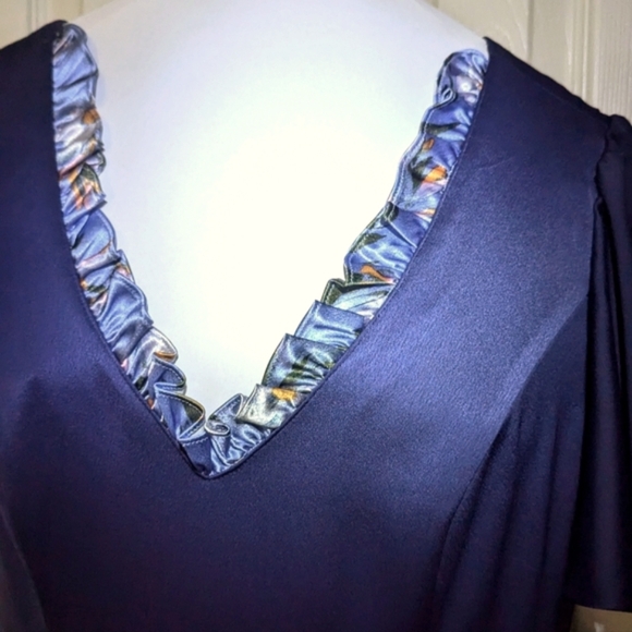 Elegantly Enhanced & Customized by a Courier-Dress-Designer - Mother of Groom - Picture 3 of 15